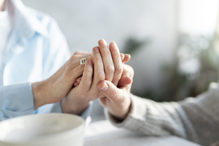 demenz-01.jpg Hand in Hand.